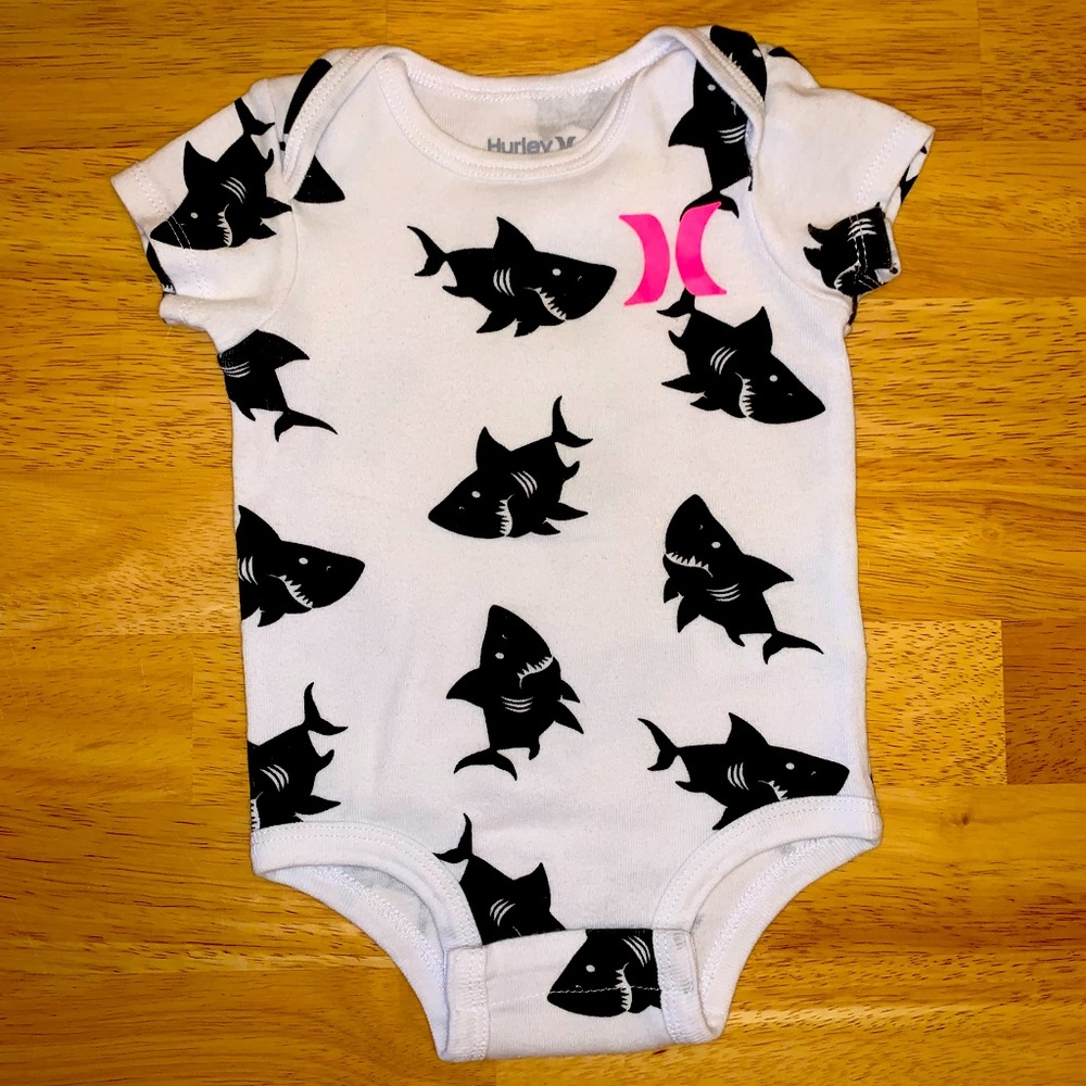Hurley Shark Onsie! 💗🦈
